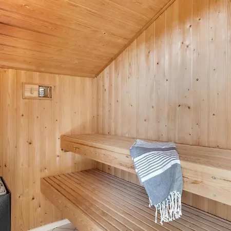 펜션 Kystvej Bjert Ix *