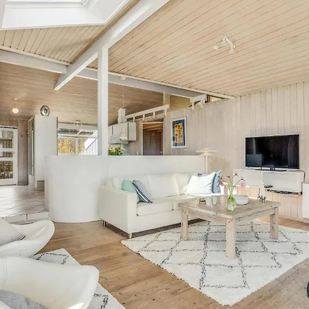 Kystvej Bjert Ix 펜션